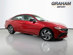 Used 2025  Hyundai Elantra SEL Sport IVT at Graham Auto Mall near Mansfield&comma; OH