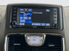 Used 2013  Chrysler Town & Country 4d Wagon Limited at Graham Auto Mall near Mansfield&comma; OH