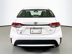 Used 2020  Toyota Corolla 4d Sedan LE at Dutro Auto near Zanesville&comma; OH