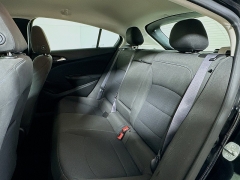 Used 2017  Chevrolet Cruze 4d Hatchback LT Auto at Dutro Auto near Zanesville&comma; OH