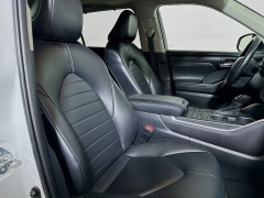 Used 2023  Toyota Highlander XLE AWD at Graham Auto Mall near Mansfield, OH