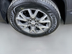 Used 2021  GMC Acadia AWD 4dr SLT at Dutro Auto near Zanesville&comma; OH