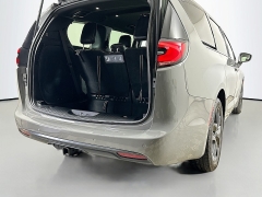Used 2021  Chrysler Pacifica Touring L AWD at Dutro Auto near Zanesville&comma; OH