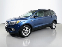 Used 2018  Ford Escape 4d SUV FWD SE at Dutro Auto near Zanesville&comma; OH