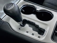 Used 2013  Jeep Grand Cherokee 4d SUV 4WD Laredo at Dutro Auto near Zanesville&comma; OH