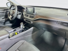 Used 2023  Nissan Altima 2.5 SV Sedan at Dutro Auto near Zanesville, OH