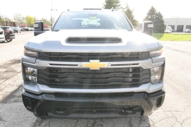 New 2026  Chevrolet Silverado 2500HD 4WD Double Cab 149" Custom Gas at Dutro Auto near Zanesville&comma; OH