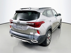 Used 2021  Kia Seltos 4d SUV AWD SX Turbo at Dutro Auto near Zanesville&comma; OH