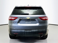 Used 2021  Chevrolet Traverse AWD 4dr LS w&sol;1LS at Dutro Auto near Zanesville&comma; OH