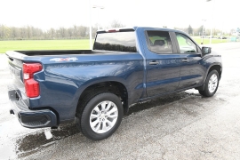 Used 2023  Chevrolet Silverado 1500 4WD Crew Cab 147" Custom at Dutro Auto near Zanesville&comma; OH
