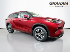 New 2026  Toyota Highlander XLE AWD at Dutro Auto near Zanesville, OH