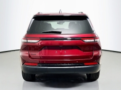 Used 2024  Jeep Grand Cherokee Altitude 4x4 at Graham Auto Mall near Mansfield&comma; OH
