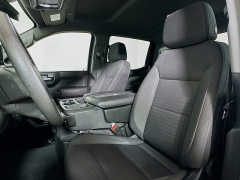 Used 2022  Chevrolet Silverado 1500 4WD Crew Cab 147" Custom Trail Boss at Graham Auto Mall near Mansfield&comma; OH