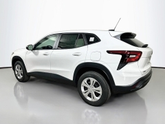 New 2026  Chevrolet Trax FWD 4dr LS at Dutro Auto near Zanesville&comma; OH