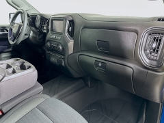 Used 2023  Chevrolet Silverado 1500 4WD Crew Cab 147" Custom at Dutro Auto near Zanesville&comma; OH