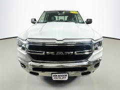 Used 2020  Ram 1500 4WD Crew Cab Big Horn at Dutro Auto near Zanesville&comma; OH