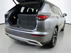 Used 2024  Mitsubishi Outlander SE S-AWC at Dutro Auto near Zanesville&comma; OH