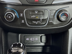 Used 2020  Chevrolet Equinox 4d SUV AWD LT w&sol;1LT at Dutro Auto near Zanesville&comma; OH