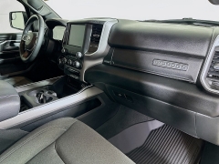 Used 2022  Ram 1500 4WD Big Horn Crew Cab 5'7" Box at Graham Auto Mall near Mansfield&comma; OH