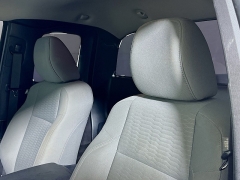 Used 2019  Toyota Tacoma 4WD Access Cab SR at Graham Auto Mall near Mansfield&comma; OH