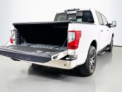 Used 2021  Nissan Titan 4x4 Crew Cab SV at Dutro Auto near Zanesville&comma; OH