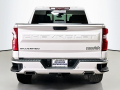 Used 2021  Chevrolet Silverado 1500 4WD Crew Cab 147" High Country at Graham Auto Mall near Mansfield, OH