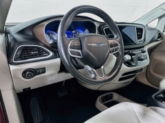 Used 2019  Chrysler Pacifica 4d Wagon Touring L at Dutro Auto near Zanesville&comma; OH
