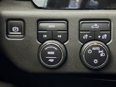 Used 2022  Chevrolet Silverado 1500 4WD Crew Cab 147" LT w&sol;2FL at Graham Auto Mall near Mansfield&comma; OH