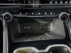 Used 2025  Chevrolet Traverse AWD 4dr LT w/2LT at Graham Auto Mall near Mansfield, OH