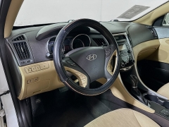 Used 2013  Hyundai Sonata 4d Sedan GLS at Dutro Auto near Zanesville, OH