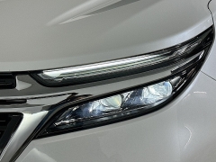 Used 2022  Chevrolet Equinox FWD 4dr Premier at Dutro Auto near Zanesville, OH