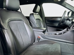 Used 2024  Jeep Grand Cherokee L Altitude X 4x4 at Graham Auto Mall near Mansfield, OH