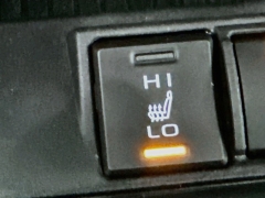 Used 2026  Toyota Corolla Cross XLE AWD at Graham Auto Mall near Mansfield&comma; OH