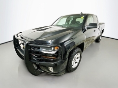 Used 2017  Chevrolet Silverado 1500 4WD Double Cab LT Z71 at Dutro Auto near Zanesville&comma; OH