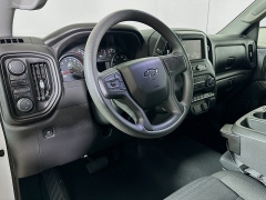 Used 2022  Chevrolet Silverado 1500 4WD Crew Cab 147" Custom Trail Boss at Graham Auto Mall near Mansfield&comma; OH