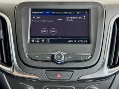 Used 2020  Chevrolet Equinox 4d SUV FWD LT w&sol;2FL at Dutro Auto near Zanesville&comma; OH