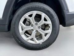 Used 2024  Jeep Compass Latitude 4x4 at Graham Auto Mall near Mansfield&comma; OH
