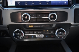 Used 2022  Ford Super Duty F-350 4WD LARIAT Crew Cab DRW 8' Box at Dutro Auto near Zanesville, OH