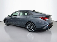 Used 2024  Hyundai Elantra SEL IVT at Graham Auto Mall near Mansfield&comma; OH