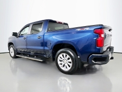 Used 2020  Chevrolet Silverado 1500 4WD Crew Cab Custom at Dutro Auto near Zanesville&comma; OH