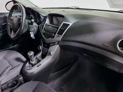 Used 2013  Chevrolet Cruze 4d Sedan LT1 MT at Dutro Auto near Zanesville, OH