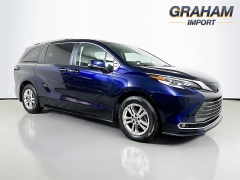 Used 2022  Toyota Sienna Platinum AWD 7-Passenger at Dutro Auto near Zanesville&comma; OH