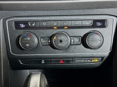 Used 2021  Volkswagen Atlas 2&period;0T SE w&sol;Technology FWD at Dutro Auto near Zanesville&comma; OH