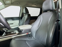 Used 2024  Kia Carnival LX FWD at Dutro Auto near Zanesville, OH