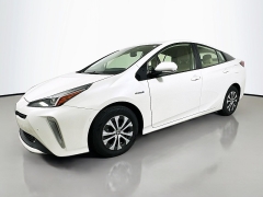 Used 2019  Toyota Prius XLE AWD at Dutro Auto near Zanesville&comma; OH