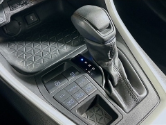 Used 2020  Toyota RAV4 4d SUV AWD LE at Dutro Auto near Zanesville&comma; OH