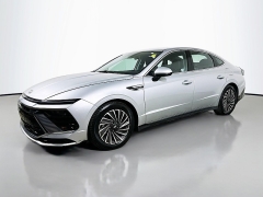 Used 2025  Hyundai Sonata Hybrid SEL FWD at Dutro Auto near Zanesville&comma; OH