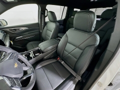 New 2026  Chevrolet Traverse AWD 4dr LT w/2LT at Dutro Auto near Zanesville, OH