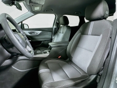 Used 2025  Chevrolet Blazer FWD 4dr LT w&sol;2LT at Dutro Auto near Zanesville&comma; OH