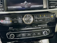 Used 2015  Kia K900 4d Sedan Luxury at Graham Auto Mall near Mansfield&comma; OH